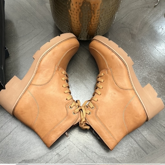 Naturalizer NEW Women's "Catherine" Ankle Boot Caramel Color size 11 Wide - Picture 7 of 10